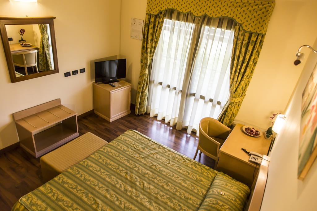 Hotel Regio Rubiera Δωμάτιο φωτογραφία